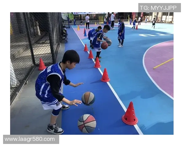 提升篮球比赛瞬间决策能力的训练方法与技巧探讨